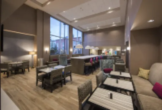 Hampton Inn & Suites Seattle/Redmond Hotels in Redmond