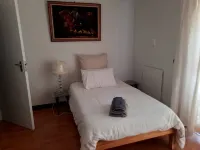 Neat 3 Bedroom House in Tranquil Setting in Rondebosch Hotels near Commonground Cafe