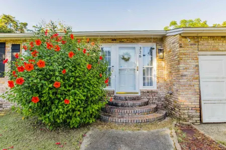 NAS, Pensacola Beach, Pool House -20mins to both beaches