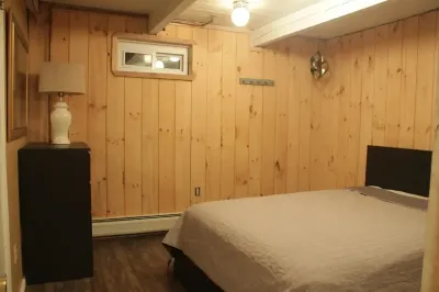 Chalet in West Dover minutes to Mount Snow Hotels near Snow Lake Lodge