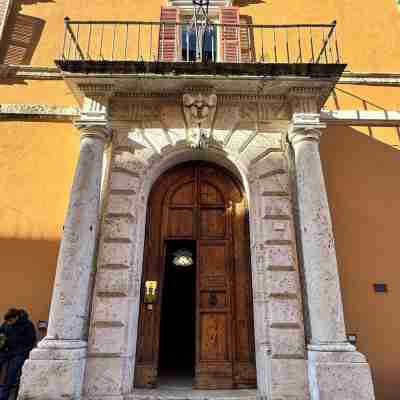 Charming 2-Bedroom Retreat in the Center of Perugia Hotel Exterior