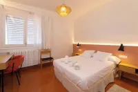 Seafront villa with private beach access Hotels in Mataro