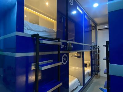Rosalyne Sleepbox Hotel Sangaji