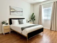 Disneyland Getaway Tri-level Gated Townhome