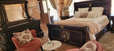 Delightful 6-bedroom Elianta Villa with WiFi in Johannesburg South Hotel in zona Mall of the South