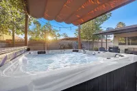 Las Vegas Oasis with Private Pool and Hot Tub 12-min from The Strip