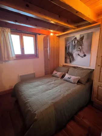 Ski in, ski out apartment in the mountains Отели рядом с достопримечательностью «Парк Мерле»