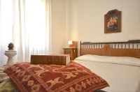 N'zina home - Apartment in the historic center of Custonaci Hotels in Custonaci