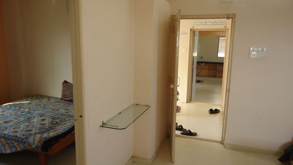 Large Apartment at Taleti, Palitana surrounded by Jain Temples