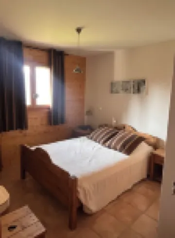 Superb, cozy mountain apartment with shared pool. 維拉爾敍爾多龍酒店