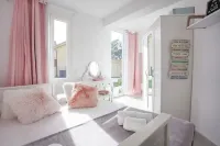 Chillout House, Sea & Mountain view with heated pool 29 c Hotel a 