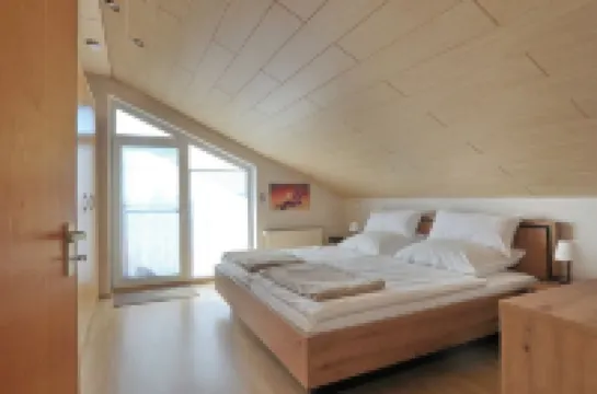 Natural idyll at the foot of the Hemsberg - ideal starting point for nature lovers 本斯海姆酒店