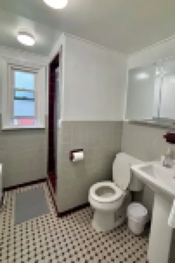 1-Bedroom Garden Apartment