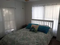 Country setting on Florida's Nature Coast.  Park your boat and RV here too. Hotels in Homosassa Springs