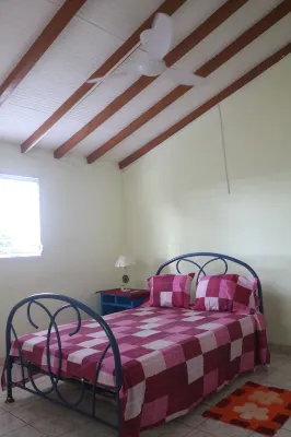 Logement Meublé à 15mn Environ de Plages, à Sainte-rose