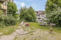 Rob's Flat: Bright 3-Room Apartment for up to 6 People, 2 Minutes to the S-Bahn Hotels in Weil der Stadt