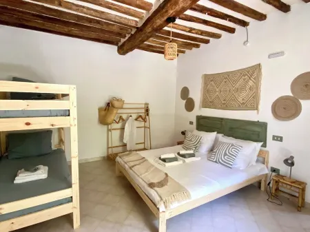 HOUSE ON THE RIVER surrounded by greenery just minutes from the beaches of Versilia.