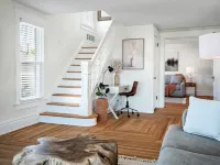 Waterfront sleeps 13 2-Kings/Crib/1st flr sleeper