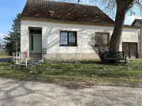 Ihr Neues Zuhause für Eine Gewisse Zeit : Gemütliche Wohnung im Idyllischen Dorf