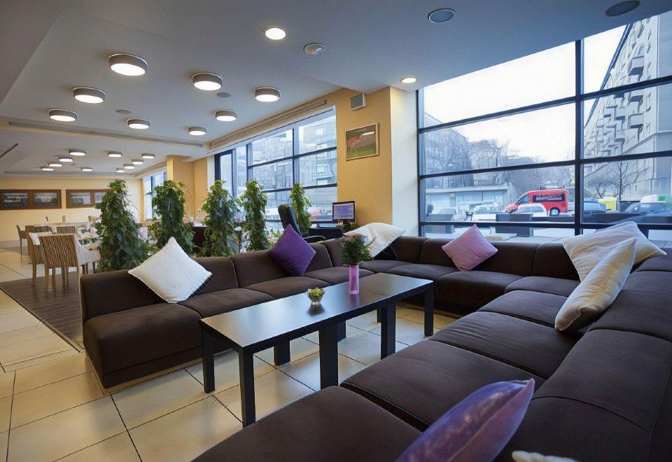 4. 아이리스 호텔 ..