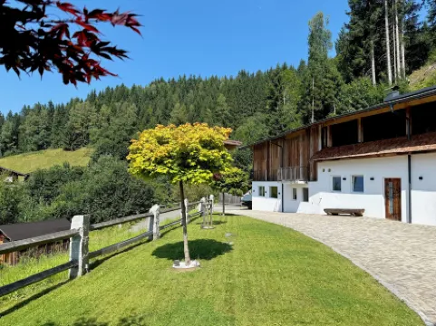 Der Erlacher Alpenrefugium 1874 Luxury & Privacy Отели в г. Йохберг