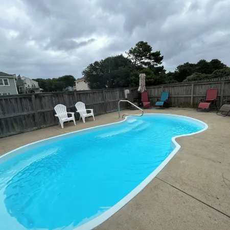 Blue Mouse Coastal Retreat with Private Pool and Hot Tub in Kitty Hawk