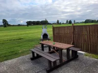 Vacation apartment with garden in Drochtersen Hotels in Drochtersen