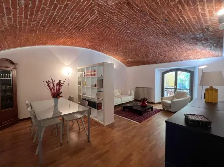 September Suite - Luxury apartment in the historic center of Novara