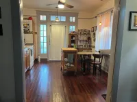 Charming bungalow in Arabi Các khách sạn ở Arabi