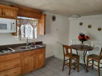 1 minute to the park and gym.