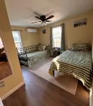 Welcome to Cozy Stone Cottage 3 bedrooms and 1 bathroom house.