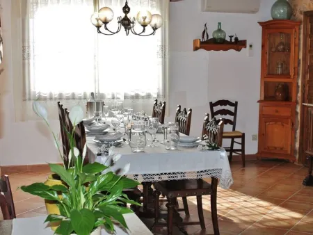 Rural estate with pool and professional tennis court Отели рядом с достопримечательностью «Racó de s'Arena»