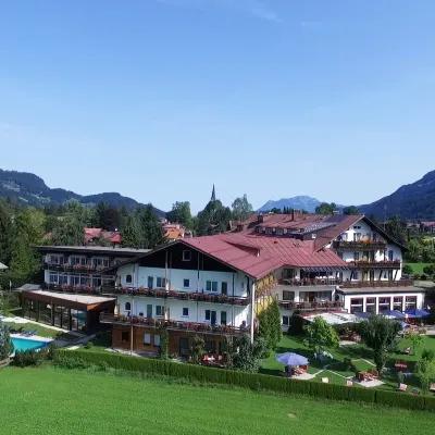 Hotel & Restaurant Wittelsbacher Hof Hotels near Soellereckbahn