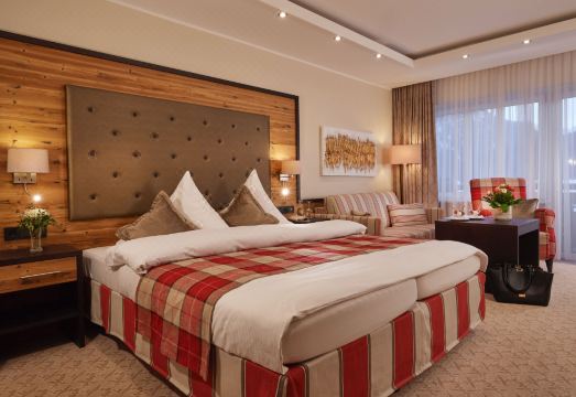 비텔스바셔 호프 외관 및 산악 조망