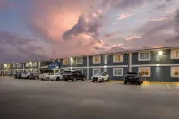 Days Inn by Wyndham New Orleans Pontchartrain - parkir