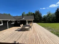 "Tyki" - 12km from the Sea Hotels in Oksbol