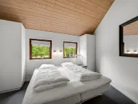 "Reiner" - 300m to the Fjord