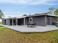 "Djuna" - 200m from the Sea