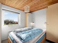 "Kirsa" - 200m to the Fjord Vinderup 호텔