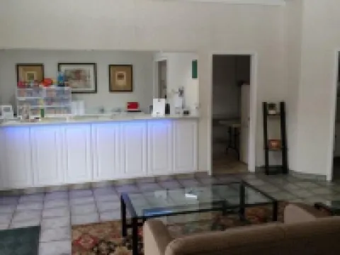 O Executive Inn & Suites 庫埃羅87號公路酒店 庫埃羅酒店