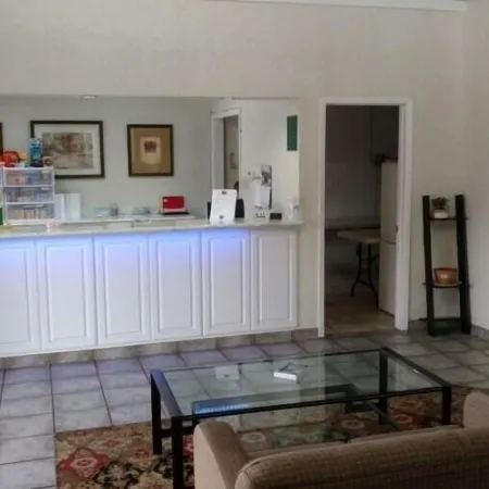 Hotel O Executive Inn & Suites Cuero Hwy 87