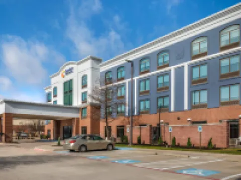Comfort Inn & Suites Frisco East - McKinney フリスコのホテル