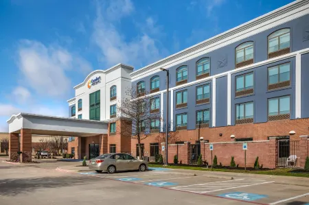 Comfort Inn & Suites Frisco East - McKinney