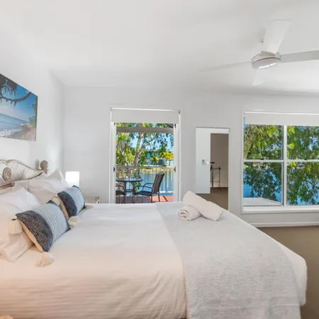 Noosa Entrance Waterfront Resort