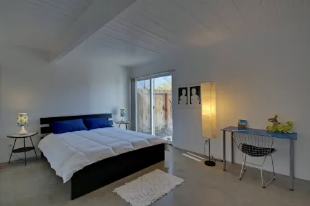 Mid-Century Modern Art Fabulous Отели рядом с достопримечательностью «Palm Springs Convention Center»