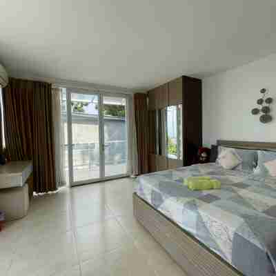 Dago Village Villa Skyfall Rooms