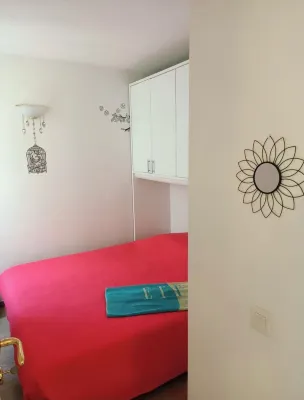 Bel Appartement Moderne : vue Mer, Menton Garavan