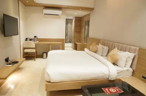 Samdariya Gold Hotel, Rewa Hotel di Rewa