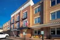 Holiday Inn Express & Suites Dahlonega - University Area Hotels in Dahlonega