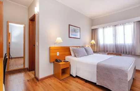 Hotel Marbor Отели рядом с достопримечательностью «Vila Cléo»